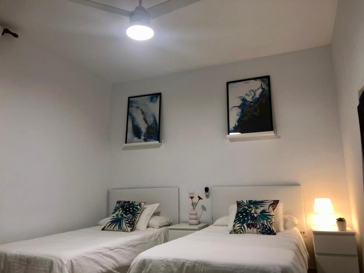 Appartement Carihuela Playa, Torremolinos Extérieur photo